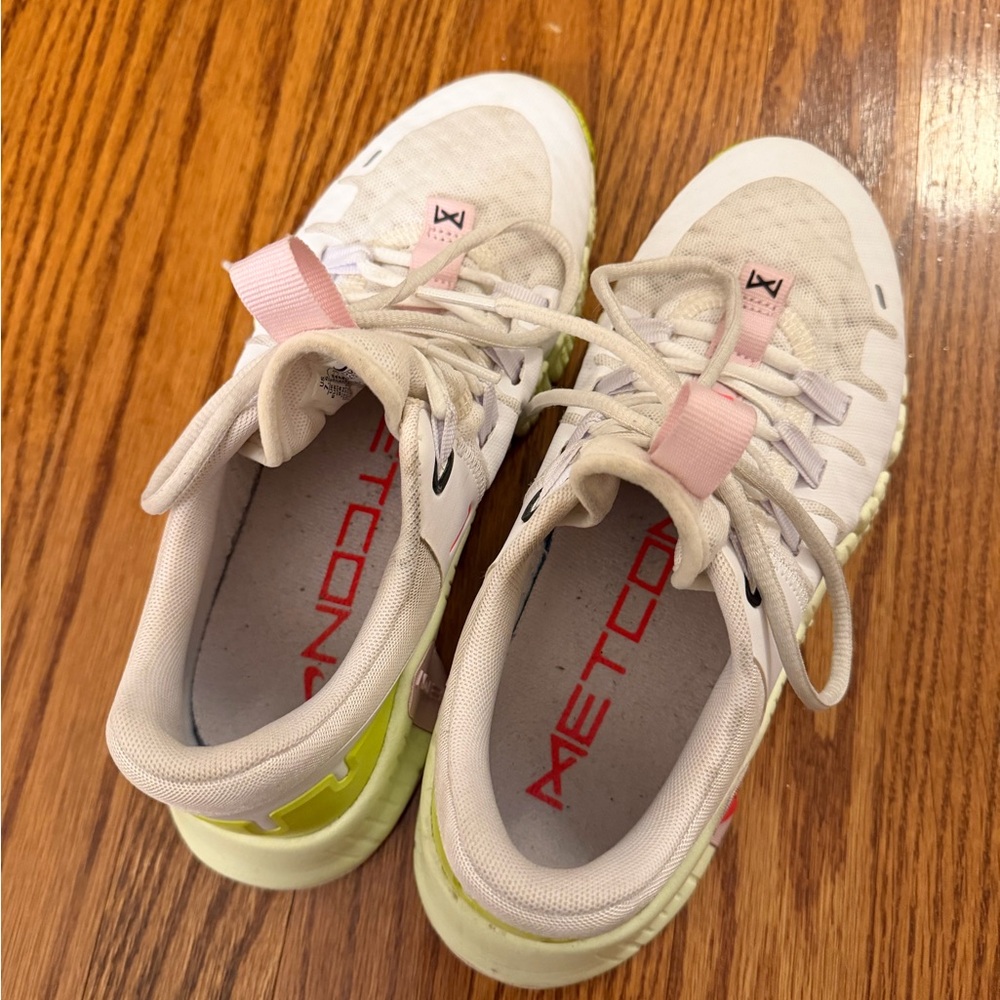Nike METCOM shoes